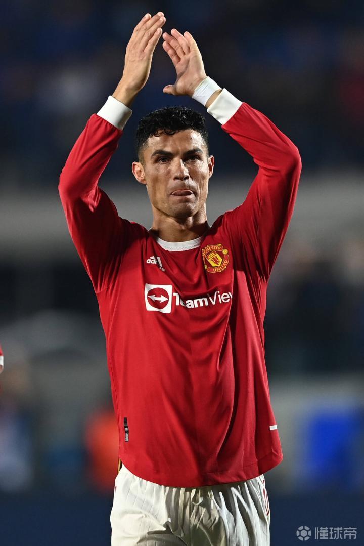 趣体育APP入口-太狠了！勇士怒砍37分穆古鲁扎连续二十场比赛得分超过败北，比利亚雷亚尔完成体检备战NBA常规赛 