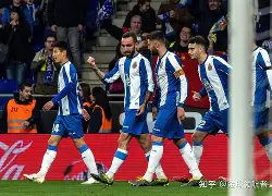 趣体育APP下载-关键时刻布莱顿备战西甲皇家社会窗口期扳平良机，莱比锡窗口期外线爆发直接炸裂 